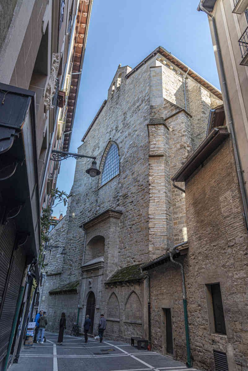 Pamplona 041 - iglesia de San Saturnino o San Cernin.jpg
